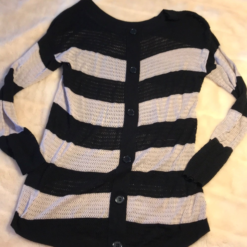 Long sleeve knitted shirt